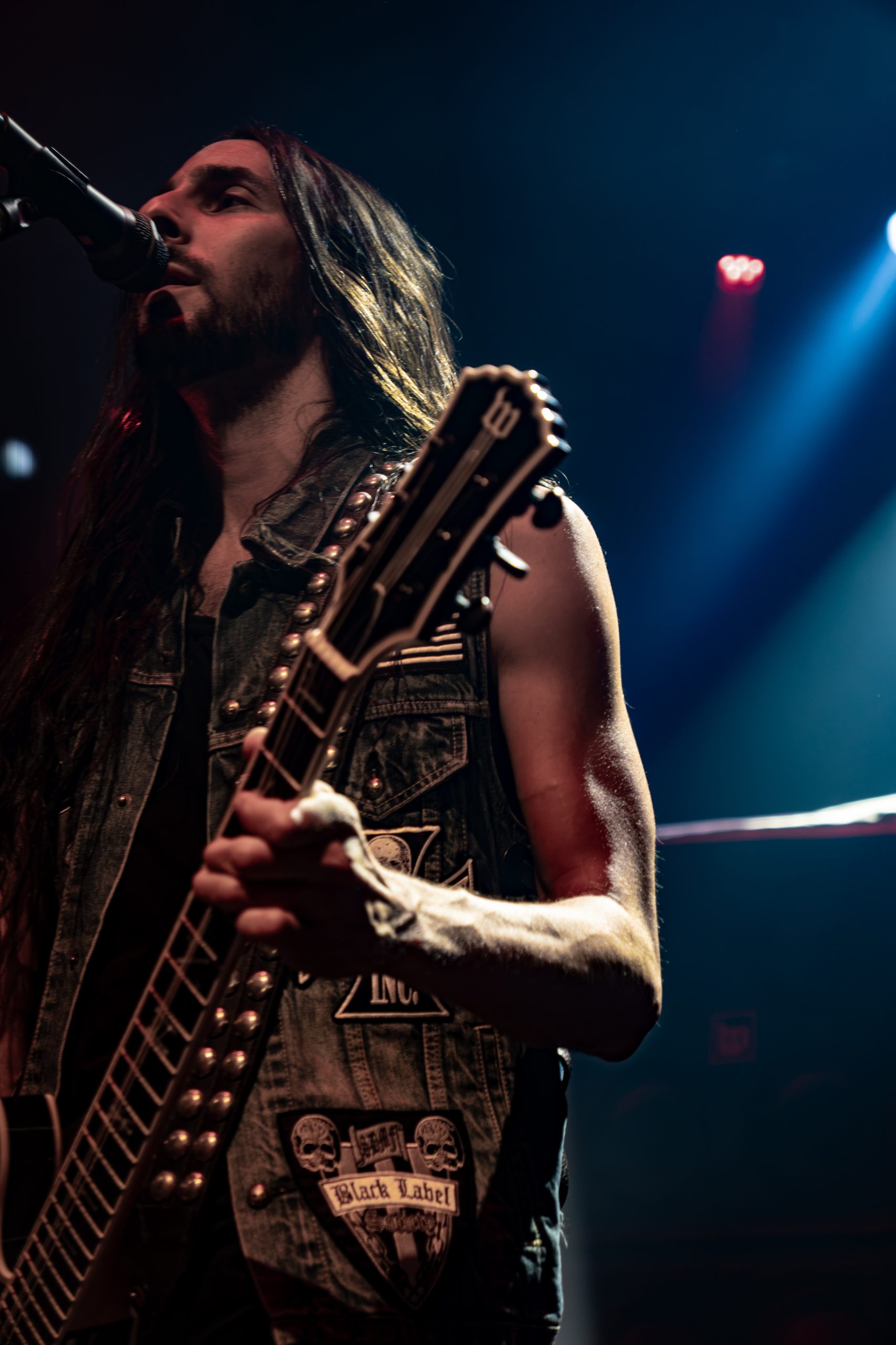 Black Label Society guitarist at the microphone